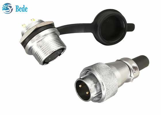 Покрытый Chrome оцинковывает соединители сплава круговые 2 3 4 штыря 10A 500V с противопыльным кожухом